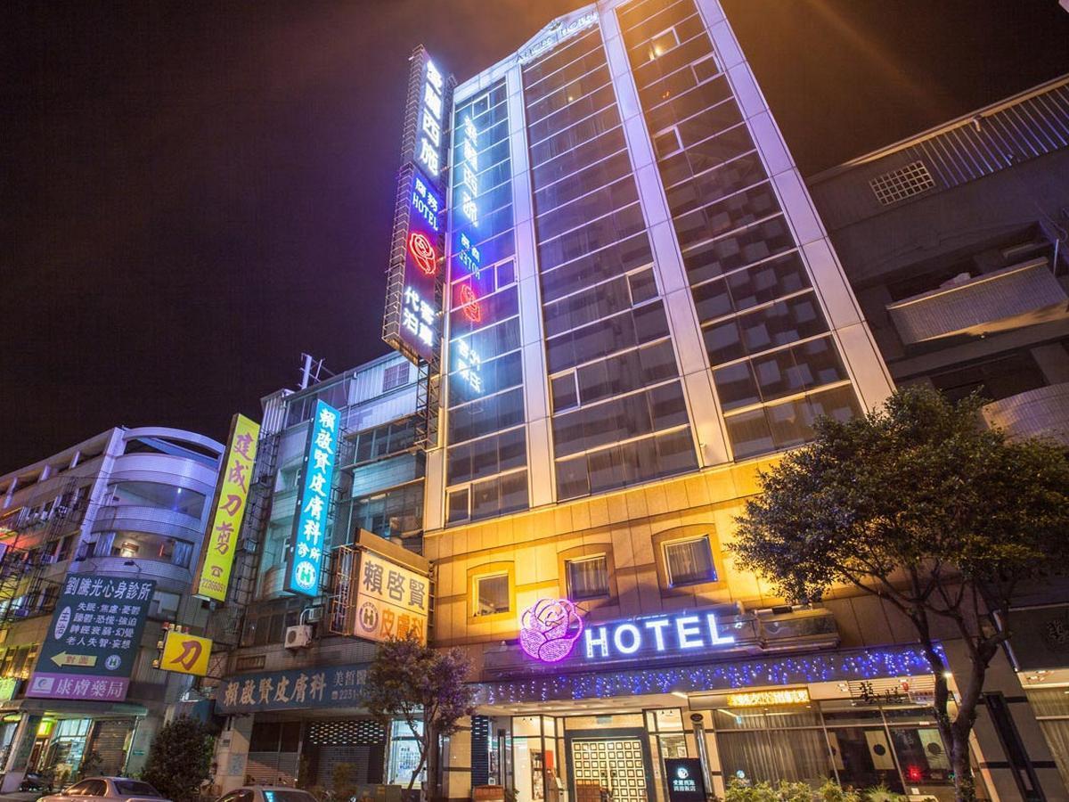 Mila Hotel Тайчжун Экстерьер фото