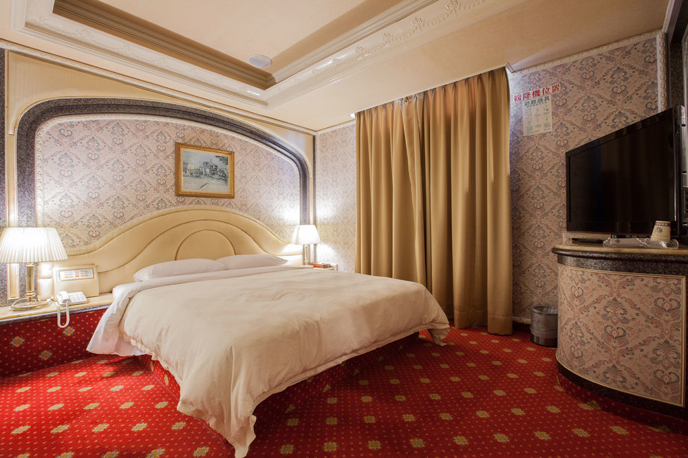 Mila Hotel Тайчжун Экстерьер фото