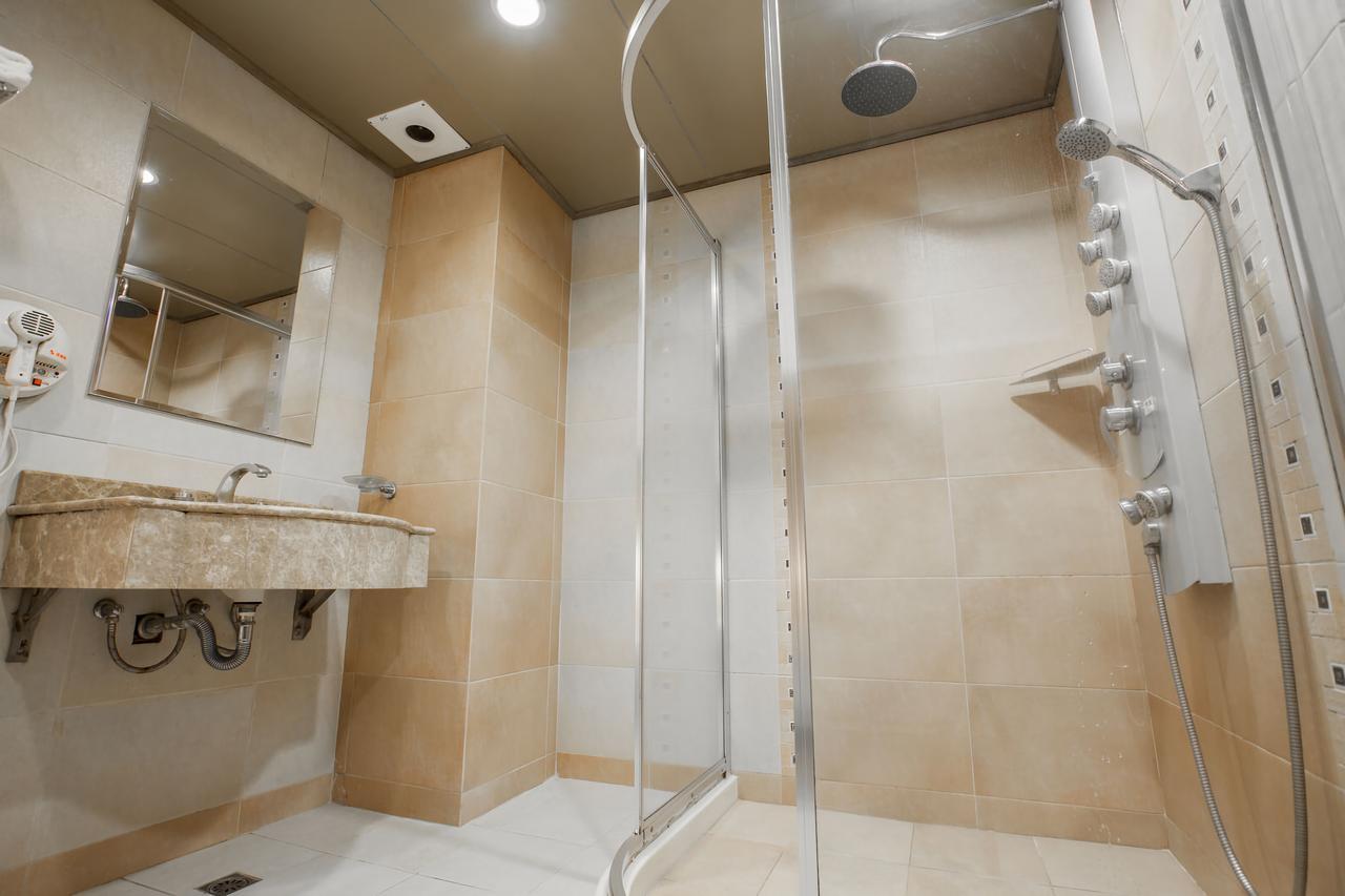 Mila Hotel Тайчжун Экстерьер фото